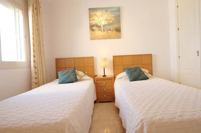 15-11d12f2f454f2f5e9b981fdd8b901d51