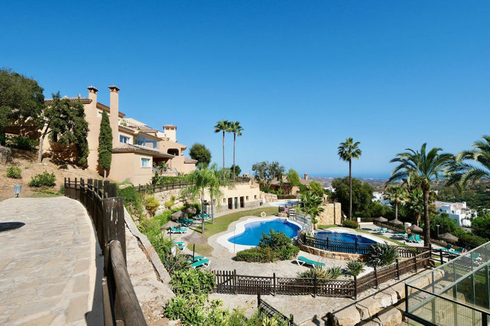 Image No.18-2 Bed Property for sale