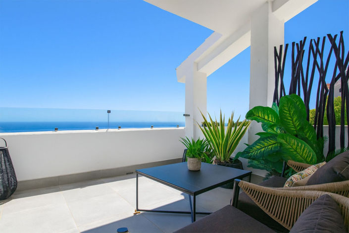 Image No.7-3 Bed Property for sale