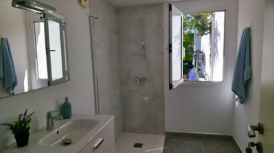 12-53013098fcab6c38b1379cd33298e050