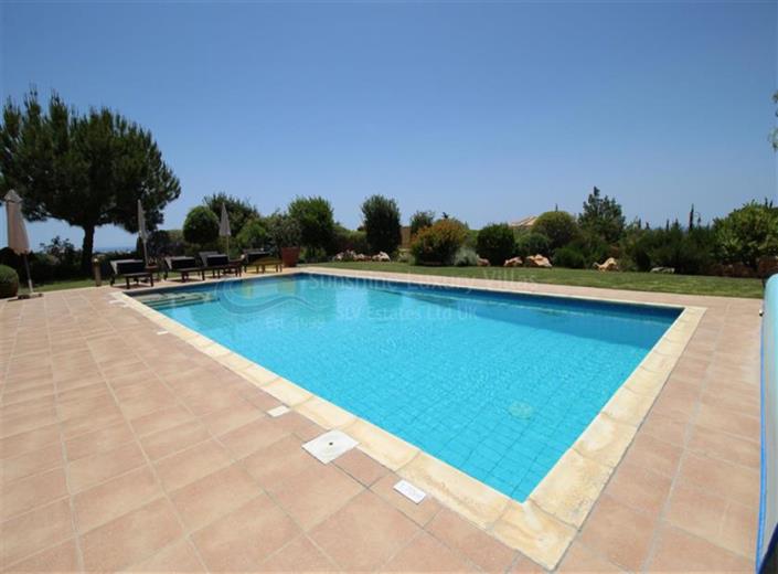 Image No.15-3 Bed Villa for sale