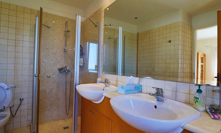 Image No.27-3 Bed Villa for sale