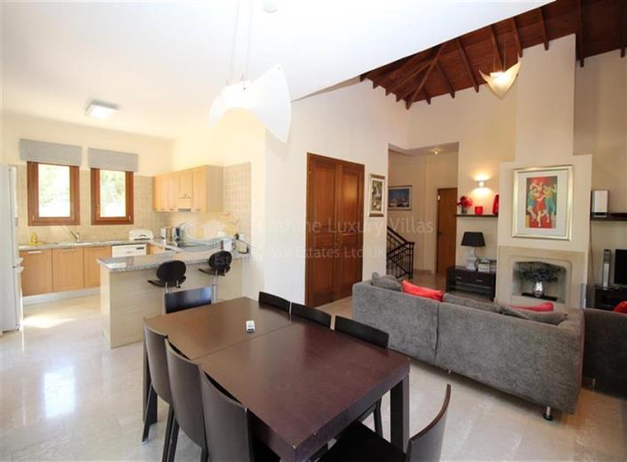 Image No.2-Villa / Détaché de 3 chambres à vendre à Aphrodite Hills