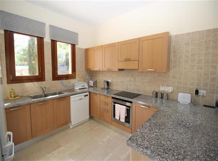 Image No.3-Villa / Détaché de 3 chambres à vendre à Aphrodite Hills