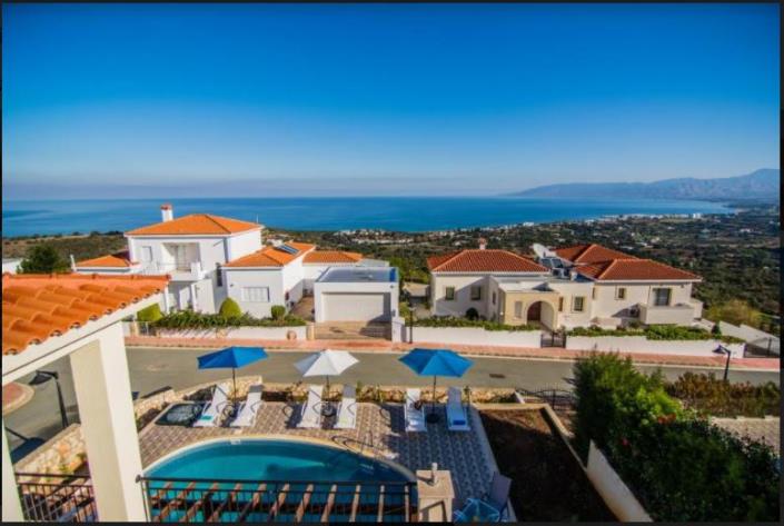 Image No.10-3 Bed Villa / Detached for sale