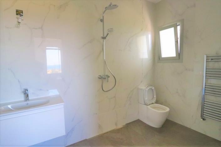 Image No.24-4 Bed House/Villa for sale