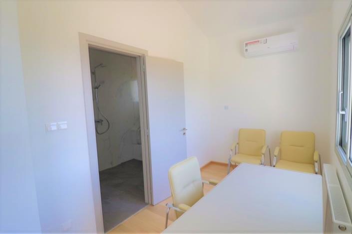 Image No.20-4 Bed House/Villa for sale