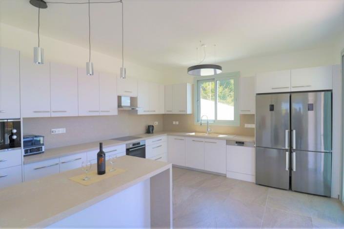 Image No.2-4 Bed House/Villa for sale