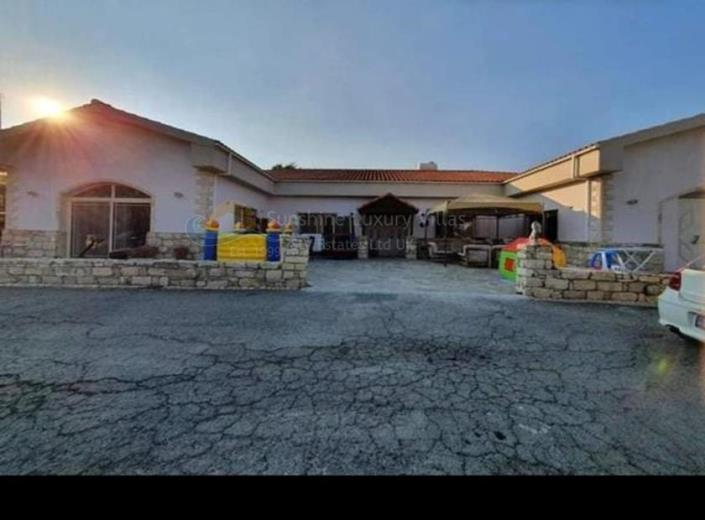 Image No.2-7 Bed House/Villa for sale