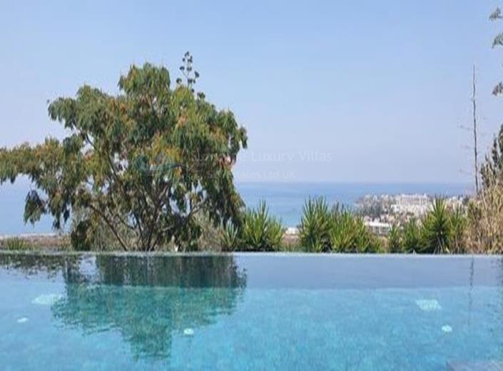 Image No.2-3 Bed Villa for sale