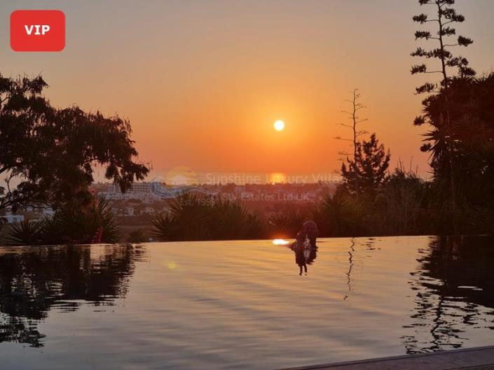 Image No.11-3 Bed Villa for sale