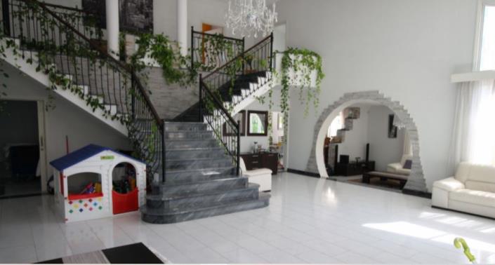 Image No.6-5 Bed Villa for sale