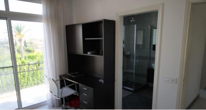 Image No.17-5 Bed Villa for sale