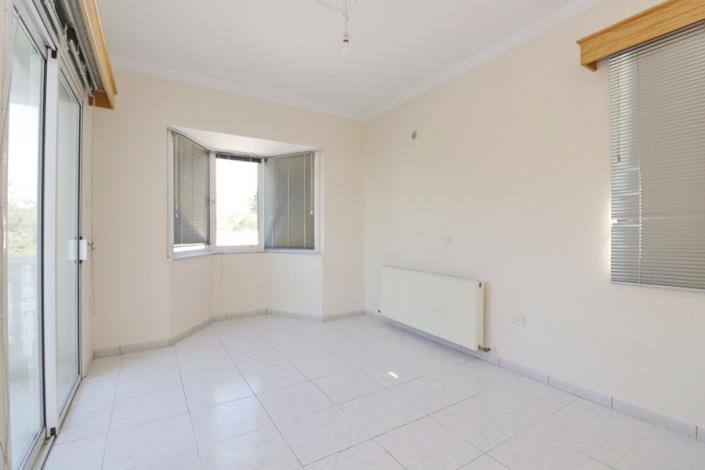 Image No.14-Villa de 3 chambres à vendre à Tsada