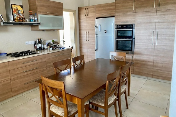 Image No.4-Maison / Villa de 5 chambres à vendre à Kato Paphos