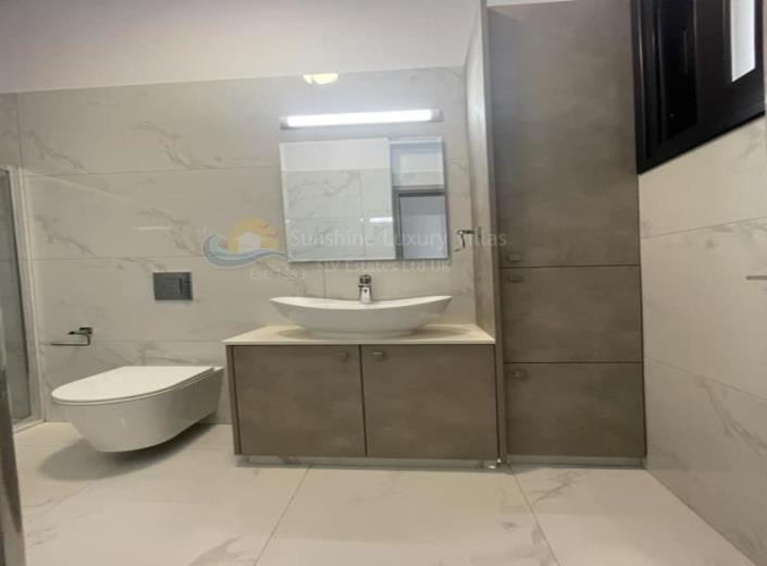 Image No.19-5 Bed Villa for sale