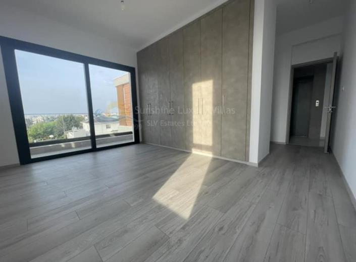 Image No.20-5 Bed Villa for sale