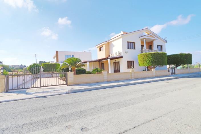 Image No.2-5 Bed House/Villa for sale
