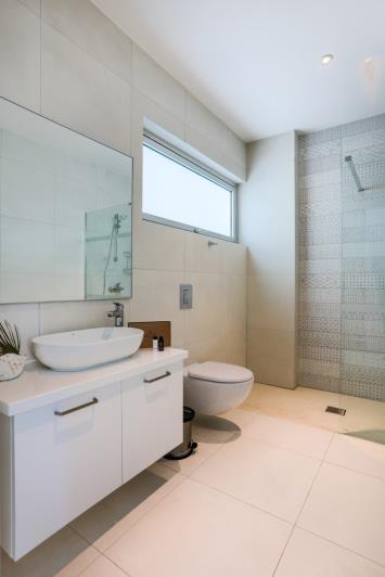 Image No.21-9 Bed Property for sale