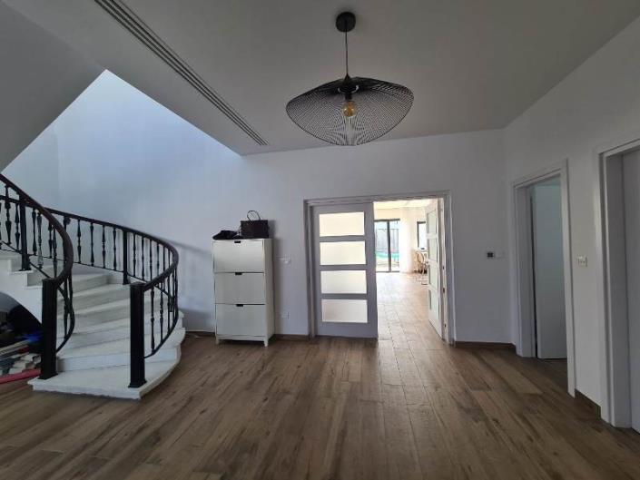 Image No.20-4 Bed House/Villa for sale