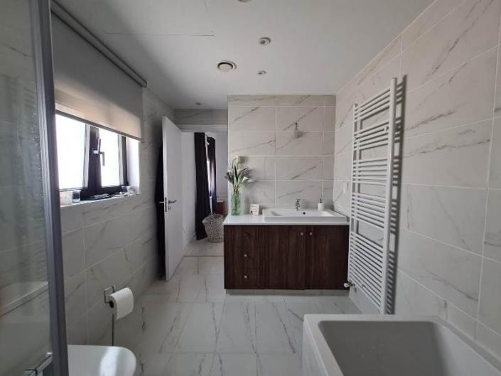 Image No.26-4 Bed House/Villa for sale