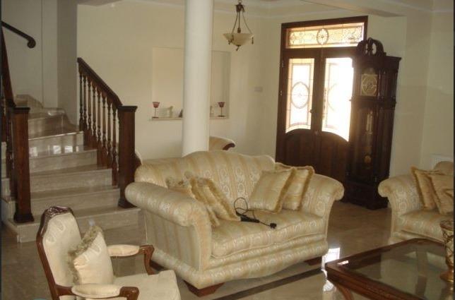 Image No.3-Villa de 4 chambres à vendre à Aradippou