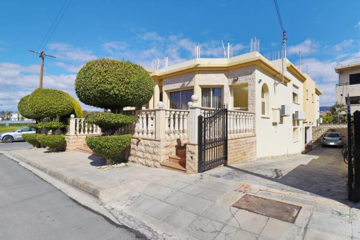 Image No.2-Bungalow de 4 chambres à vendre à Emba