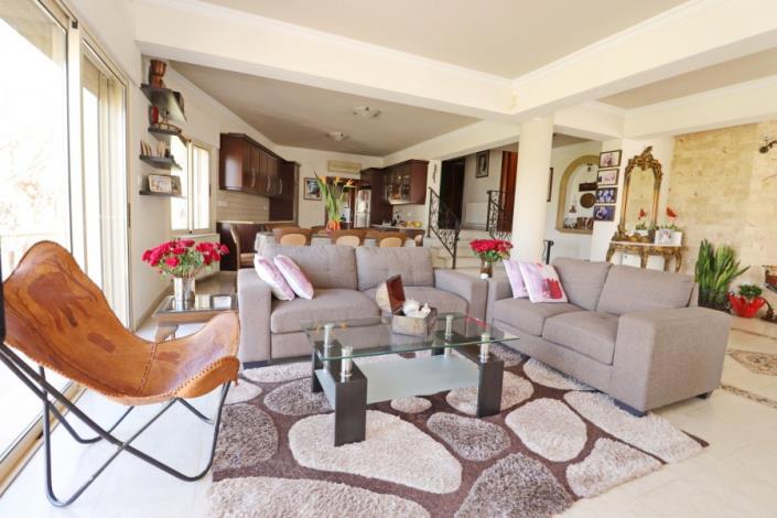 Image No.7-Bungalow de 4 chambres à vendre à Emba