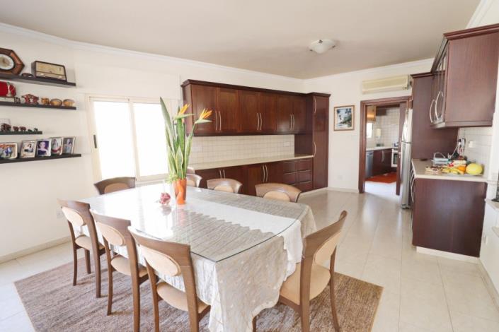 Image No.11-Bungalow de 4 chambres à vendre à Emba