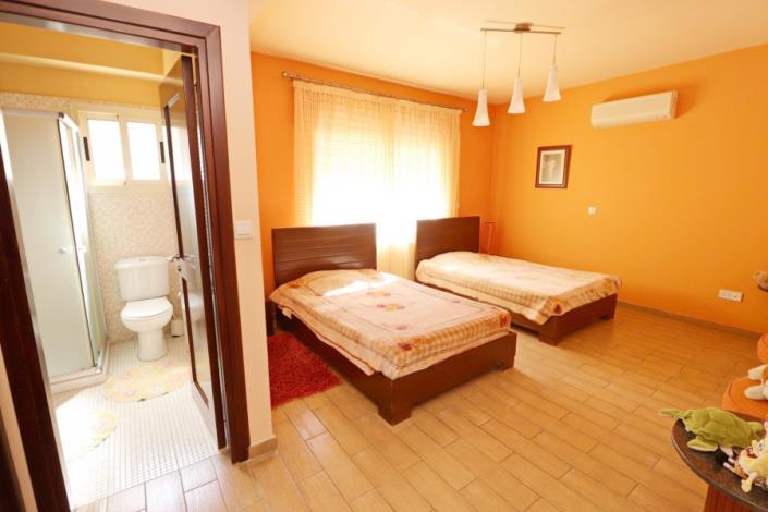 Image No.19-Bungalow de 4 chambres à vendre à Emba