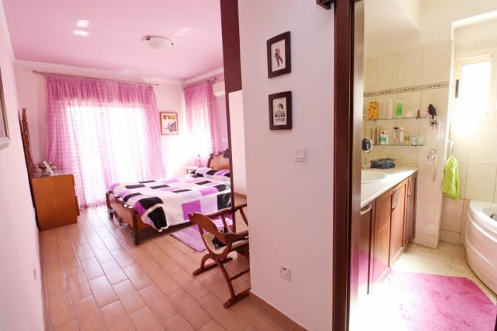 Image No.22-Bungalow de 4 chambres à vendre à Emba