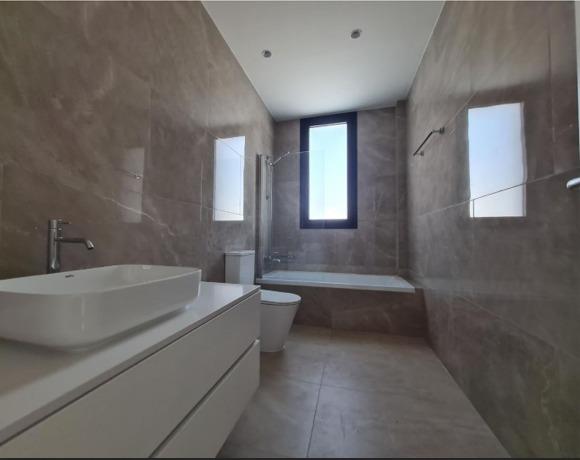 Image No.11-3 Bed Apartment for sale