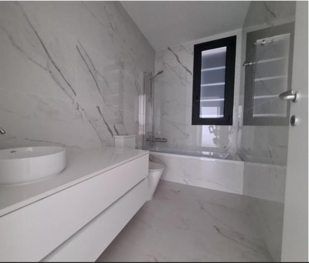 Image No.19-3 Bed Apartment for sale