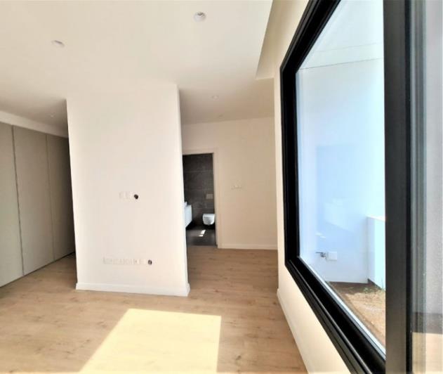 Image No.23-3 Bed Apartment for sale