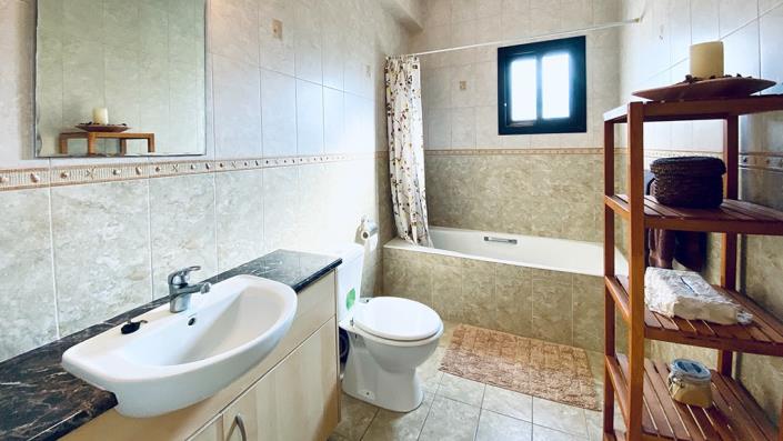 Image No.12-Maison / Villa de 4 chambres à vendre à Aphrodite Hills