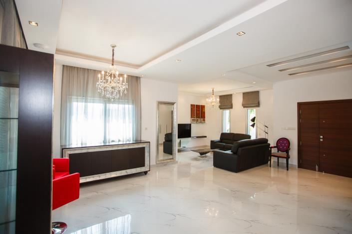 Image No.3-4 Bed Villa for sale