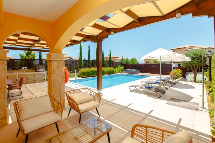 Image No.2-3 Bed Villa for sale