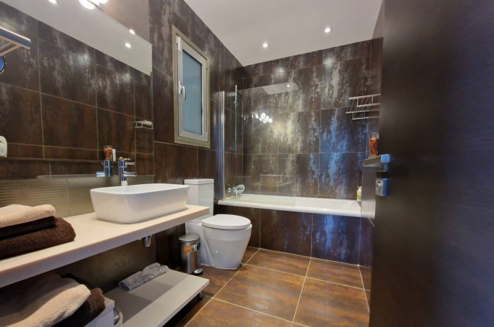 Image No.16-3 Bed Apartment for sale