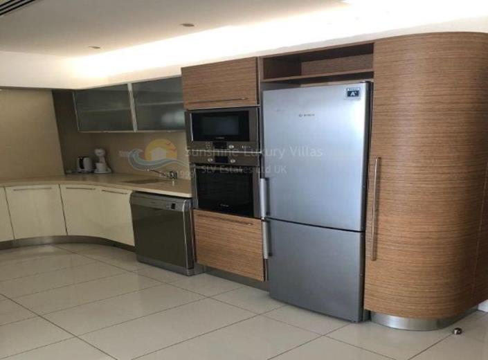 Image No.8-3 Bed Apartment for sale