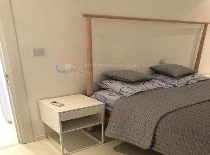 Image No.20-3 Bed Apartment for sale