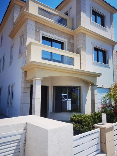 Image No.9-4 Bed Villa for sale