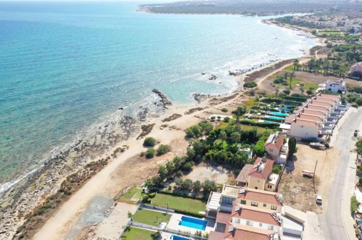 Image No.2-3 Bed Villa for sale