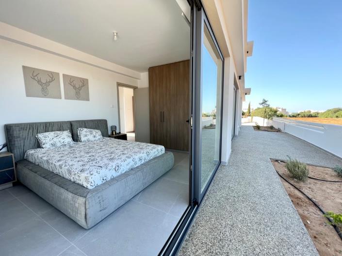 Image No.9-2 Bed Apartment for sale