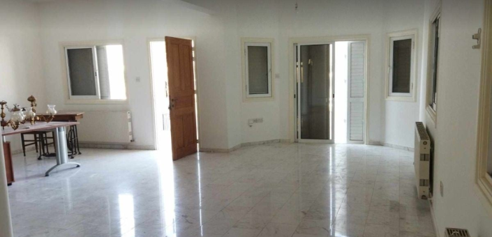 Image No.2-Maison / Villa de 4 chambres à vendre à Aradippou