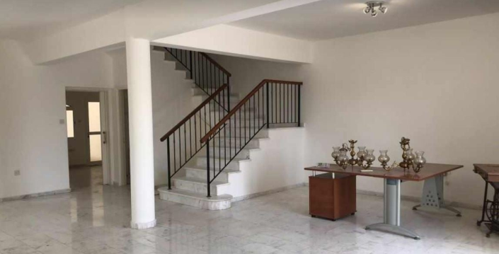 Image No.5-Maison / Villa de 4 chambres à vendre à Aradippou