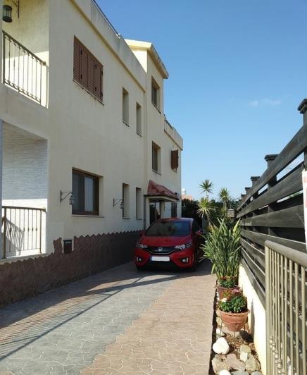 Image No.2-3 Bed House/Villa for sale