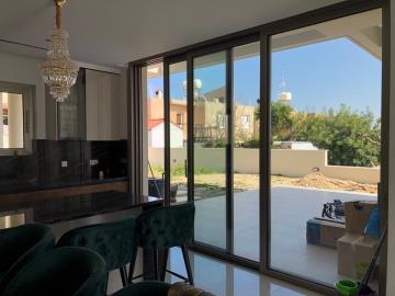 en_b_image_05_04_23_11_48_24