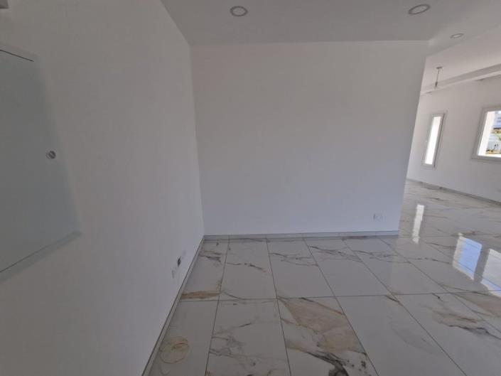 Image No.9-Maison / Villa de 3 chambres à vendre à Oroklini