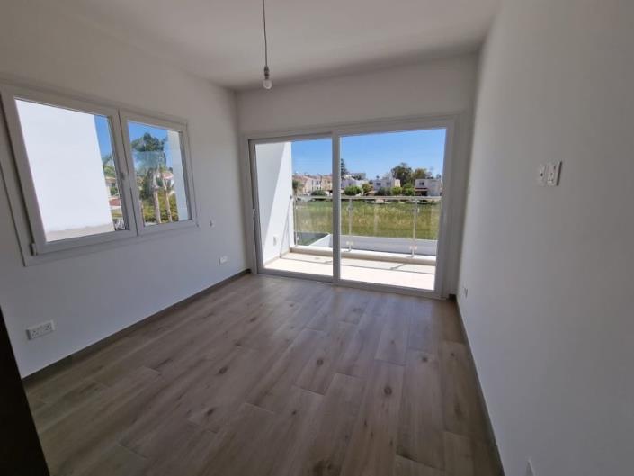 Image No.16-Maison / Villa de 3 chambres à vendre à Oroklini