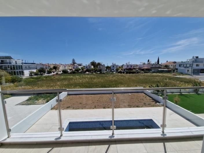 Image No.17-Maison / Villa de 3 chambres à vendre à Oroklini